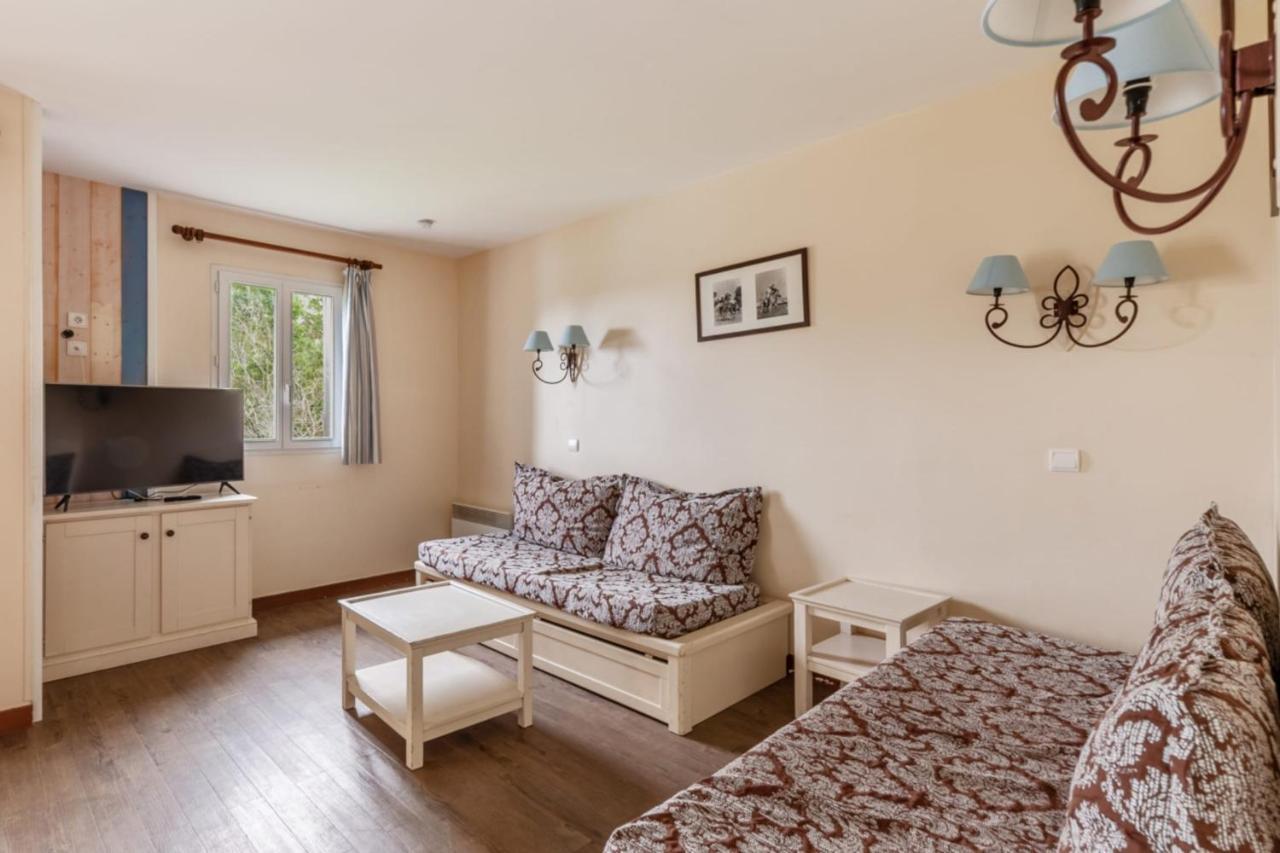 Nice 2-Br In A Residence With Pool - Deauville - Welkeys Exterior photo